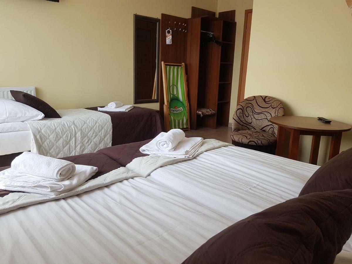 Dom Jastrzebia Z Basenem I Jacuzzi Apartment Jastrzębia Góra Exterior foto